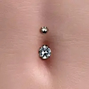 へそピアス[+1,000円]